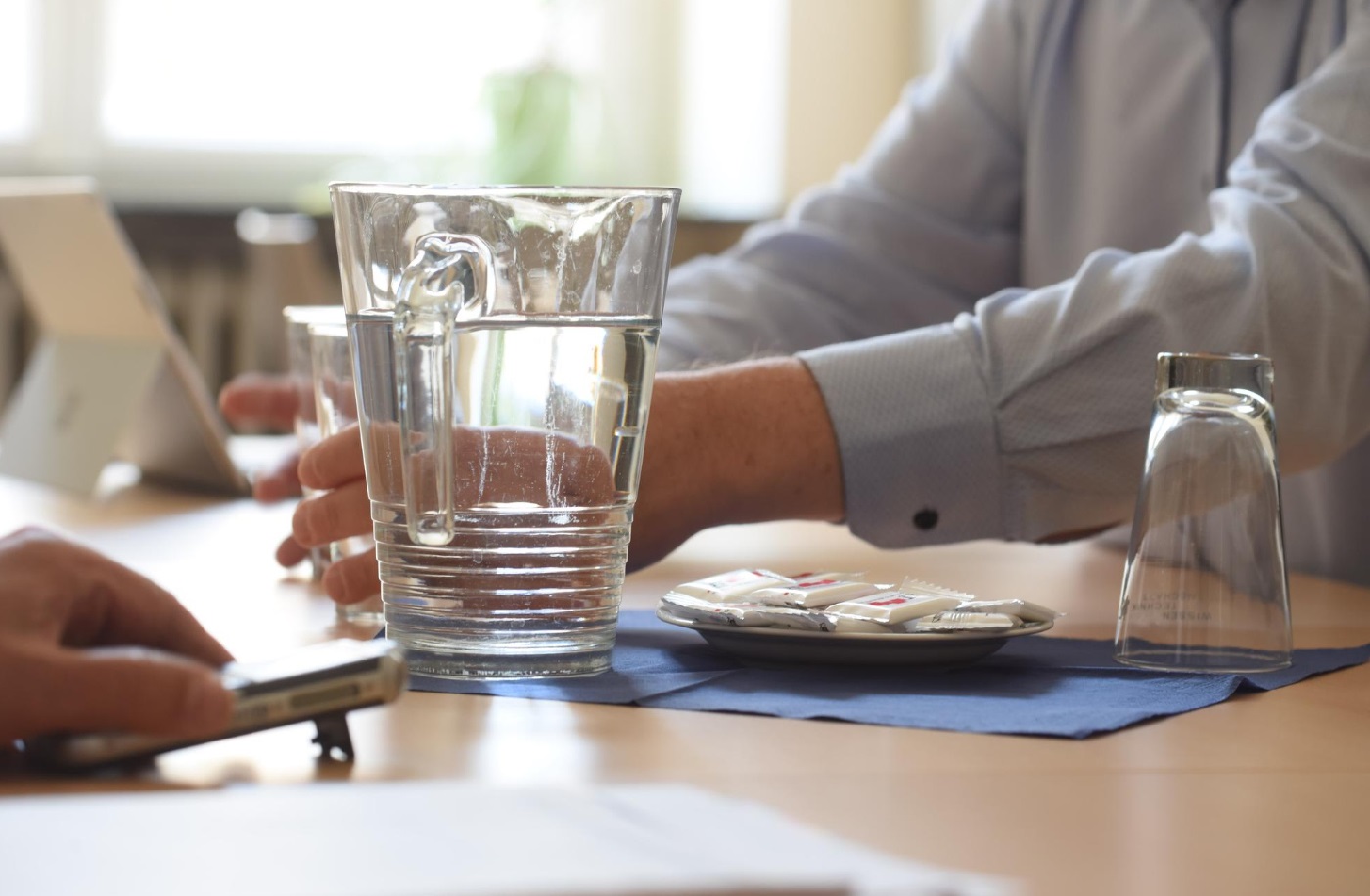 servir de l'eau par fortes chaleurs